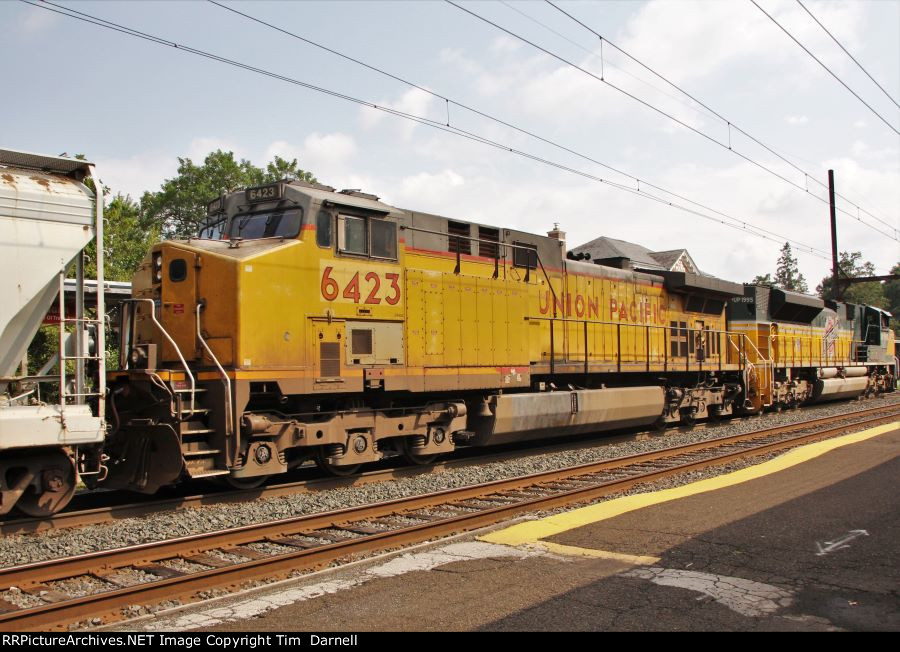 UP 6423 trailing on K602